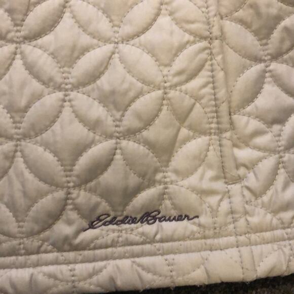 Eddie Bauer Brand Women's Medium Light Gray Quilted Zip Up Vest Diamond Pattern - Picture 2 of 5